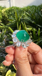 18k White Gold Handmade Ring - Natural Zambian Emerald Sugarloaf & Rose Cut Diamond Ring