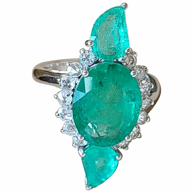 Natural Emerald and Diamond Rose Cut Ring Set in 18 Karat Gold Hover Image