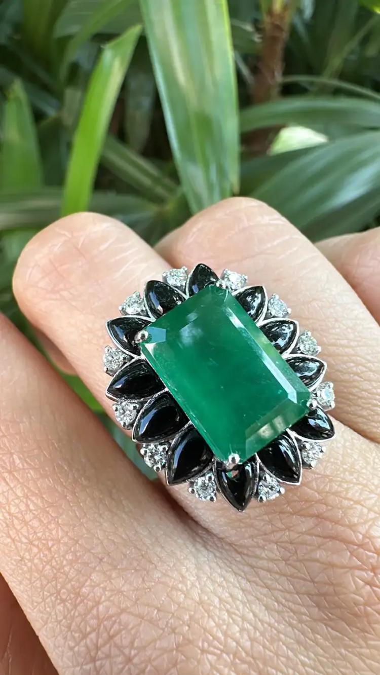 8.25 Ct. Zambian Emerald & Black Onyx Statement Ring - 18k White Gold Diamond Ring