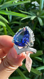 Natural Pear Tanzanite Gemstone Statement Ring - 18k White Gold Rose Cut Diamonds Women Ring