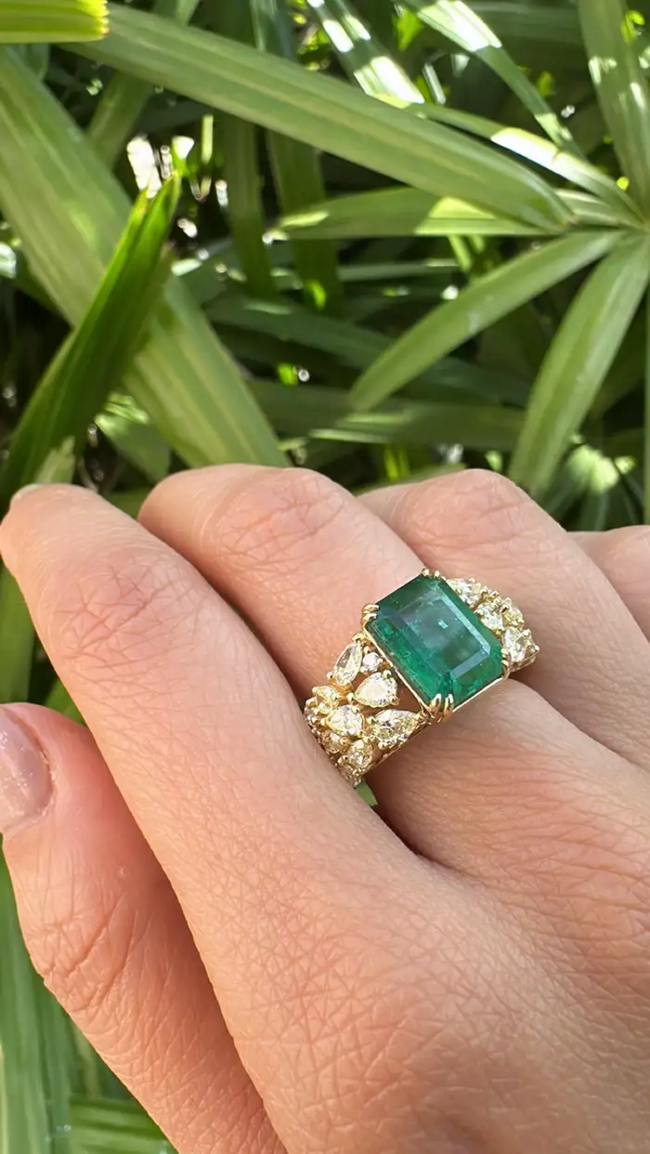 Natural Zambian Emerald Statement Ring - 18k Yellow Gold & Yellow Diamonds Wedding Ring Main Image
