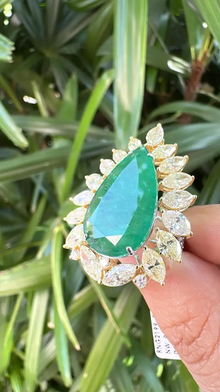 18k White Gold Diamond Handmade Ring - Natural Zambian Emerald Statement Ring