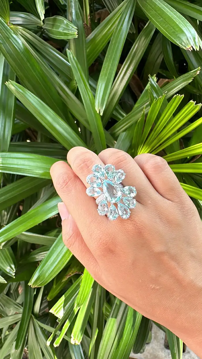 Set in 18K White Gold, 16.20 carats Aquamarine & Diamond oversized Cocktail Ring Main Image