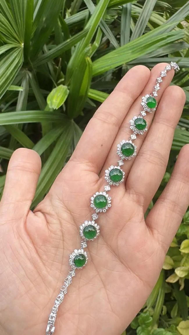 7.70 Ct. Burmese Jadeite & Diamond Bracelet - 18k White Gold Handmade Women Bracelet Main Image