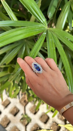 7.92 Ct. Natural Tanzanite Gemstone Statement Ring - 18k White Gold Diamond Engagement Ring
