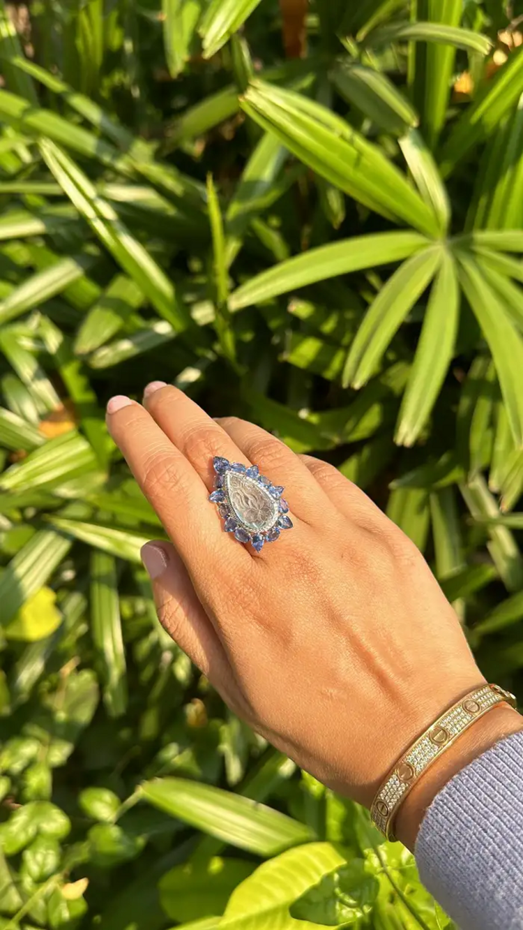 Carved Aquamarine Gemstone Ring - 18k White Gold Handmade Cocktail Ring - Natural Blue Sapphire Women Ring