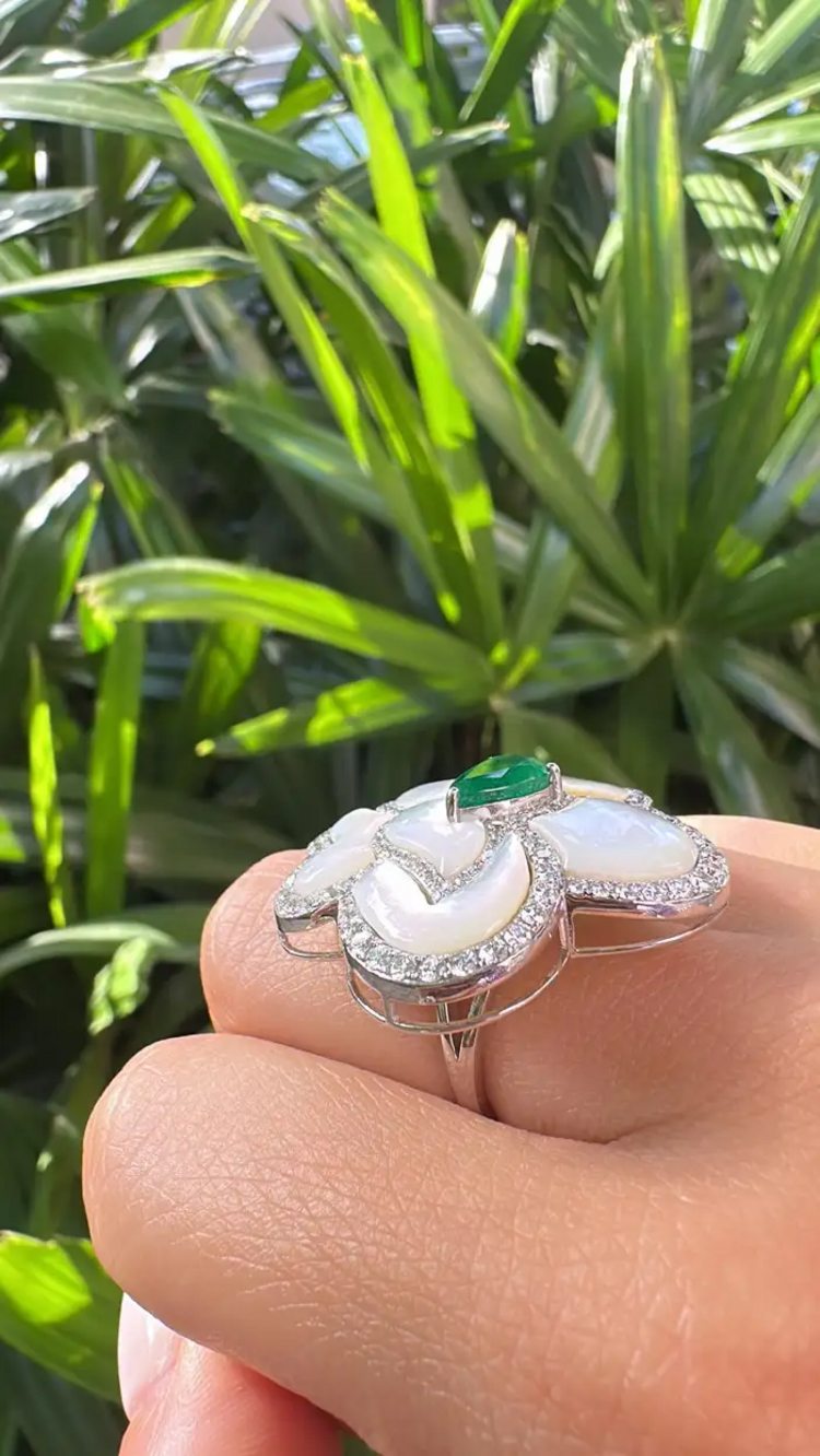 18k White Gold Diamond Cocktail Ring - Natural Mother Of Pearl & Zambian Emerald Ring