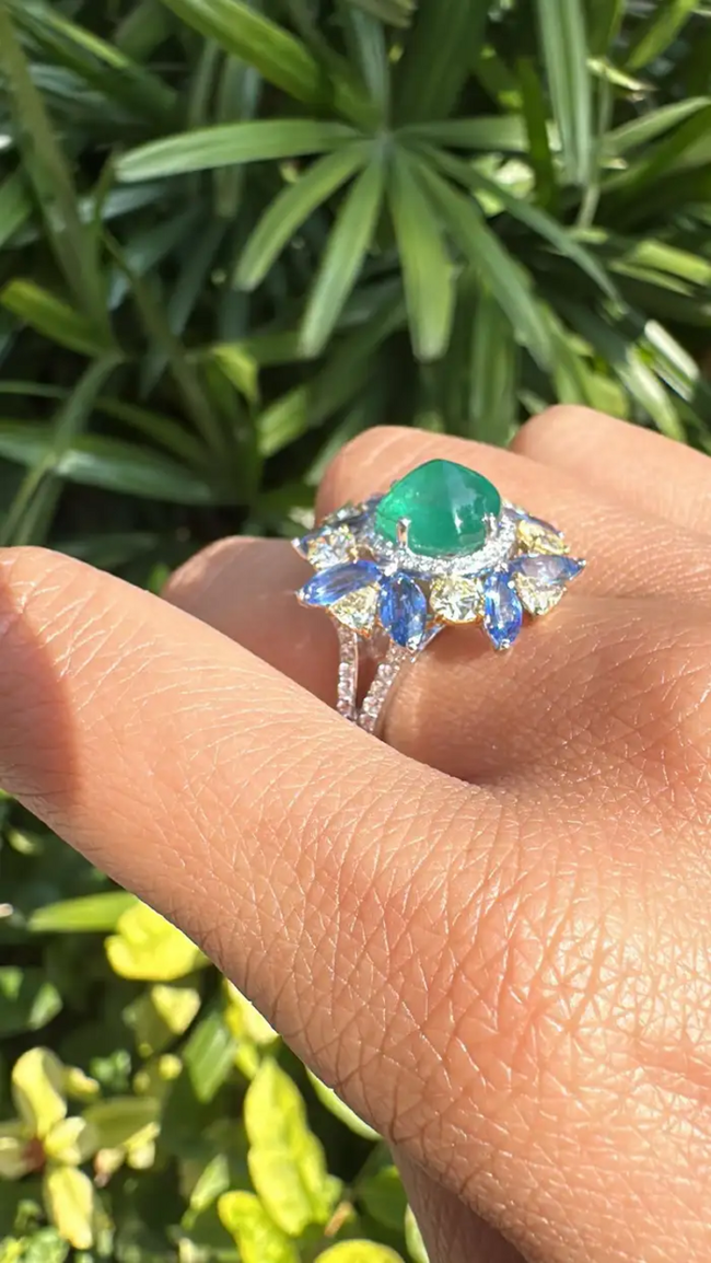 Natural Sugarloaf Zambian Emerald & Blue Sapphire Ring - 18k White Gold Handmade Diamond Ring Main Image