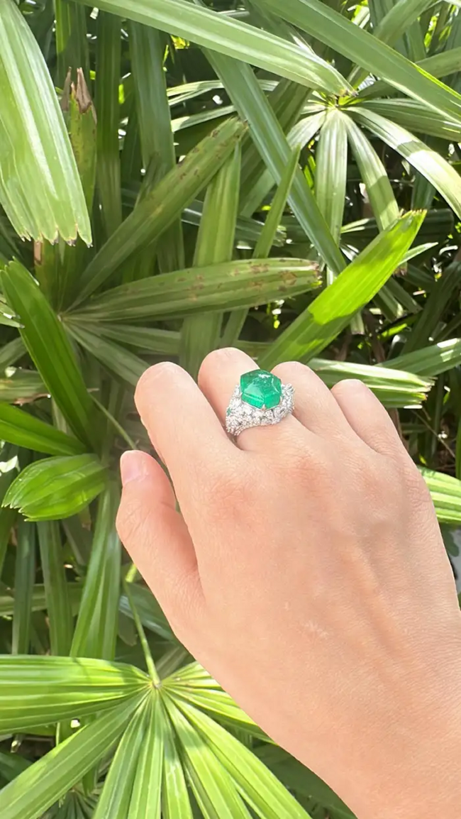 Natural 8.08 Ct. Zambian Emerald Cocktail Ring - 18k White Gold Diamond Wedding Ring Main Image