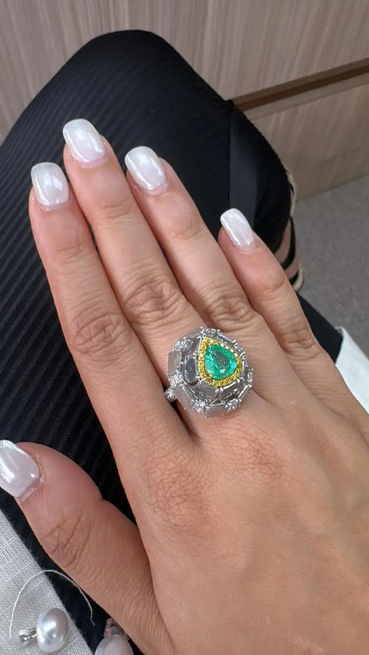 Natural Colombian Emerald & Slice Diamond Wedding Ring - 18k White Gold Ring