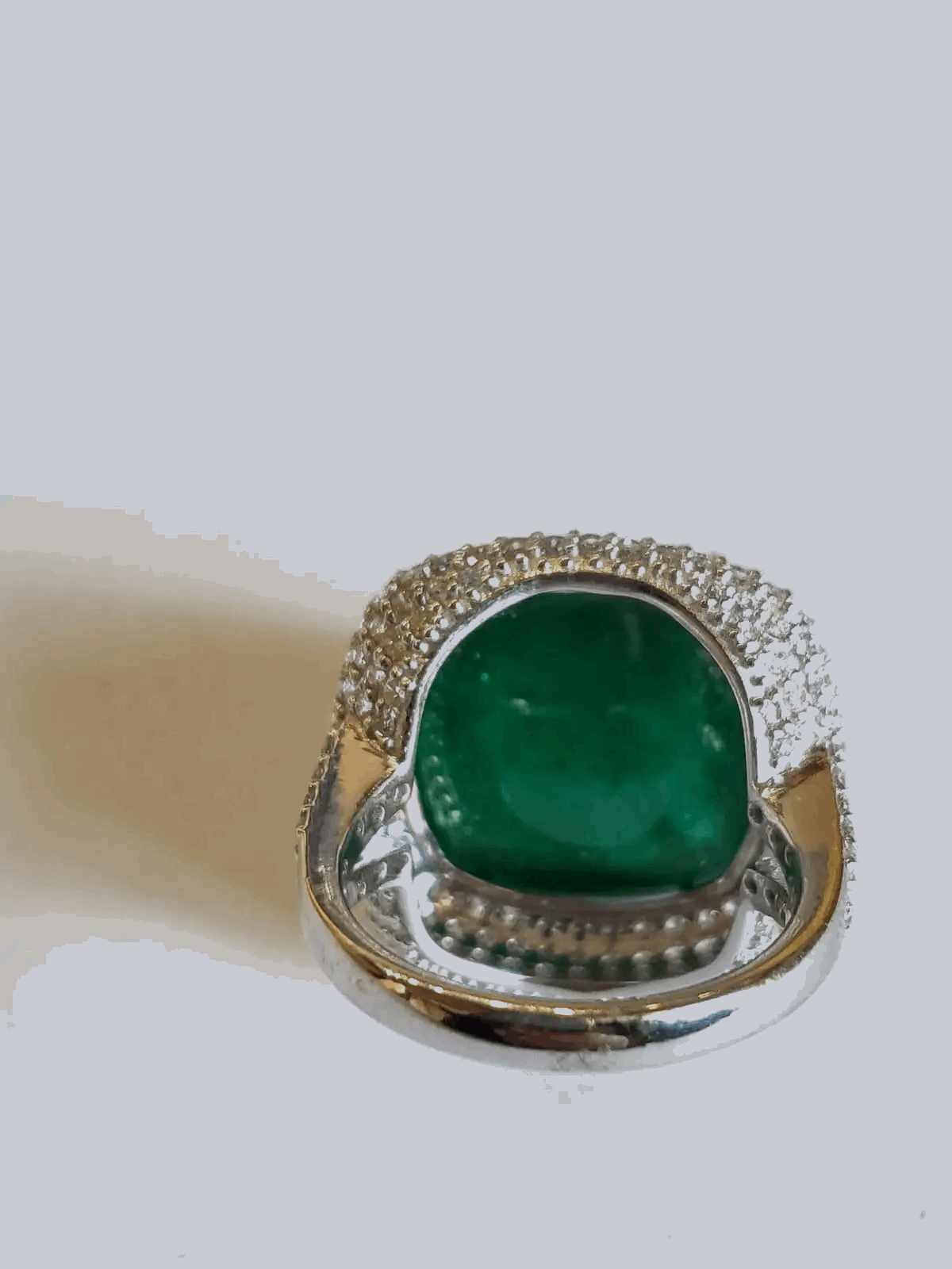 Natural Zambian Emerald 24.99 carats Sugarloaf & Diamonds Engagement Ring`