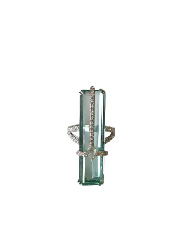 Natural Emerald & Rose Cut Diamond Wedding Ring - 18k White Gold Diamond Ring Hover Image