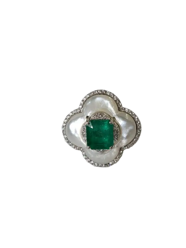 Natural Zambian Emerald Gold Ring - 18k White Gold Diamond & Mother Of Pearl Wedding Ring Hover Image