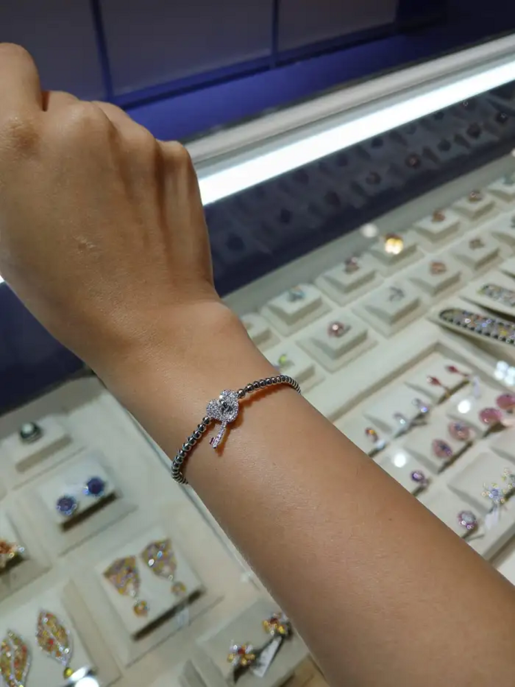 18k White Gold Diamond Antique Unisex Bangle Bracelet