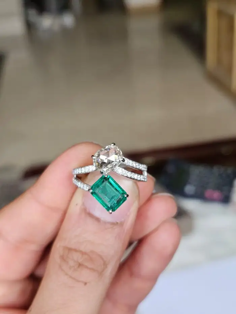 18k White Gold Diamond Ring - Natural Zambian Emerald Wedding Ring