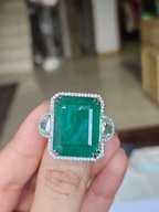 27.67 Ct. Natural Zambian Emerald Wedding Ring - 18k White Gold & Rose Cut Diamond Ring