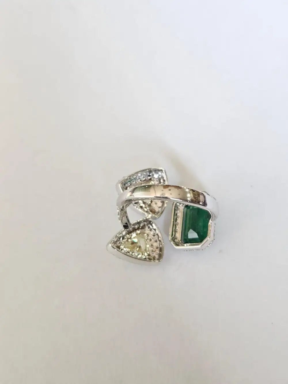 18k White Gold Diamond Wedding Ring - Natural Zambian Emerald Gemstone Ring